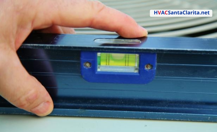 How to level the air conditioner tools